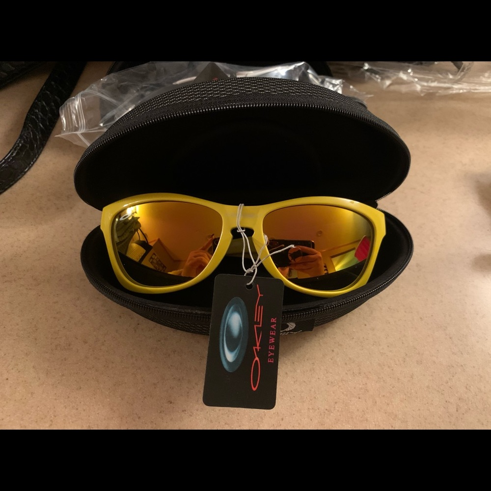 yellow Oakley sunglasses brand new!